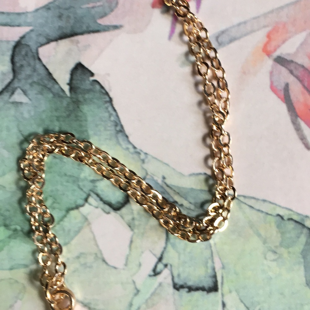 New! 3-Layer Feather Coin Necklace - Picture 7 of 9